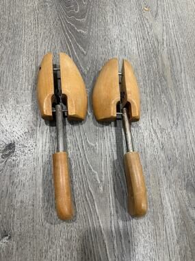 Vintage Rochester Shoe Tree Co Mohawk Pair Wooden Set Of 2 Shoe Stretchers